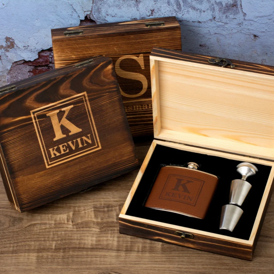 60 Best Geeky Groomsman Gifts - Unique Gifter