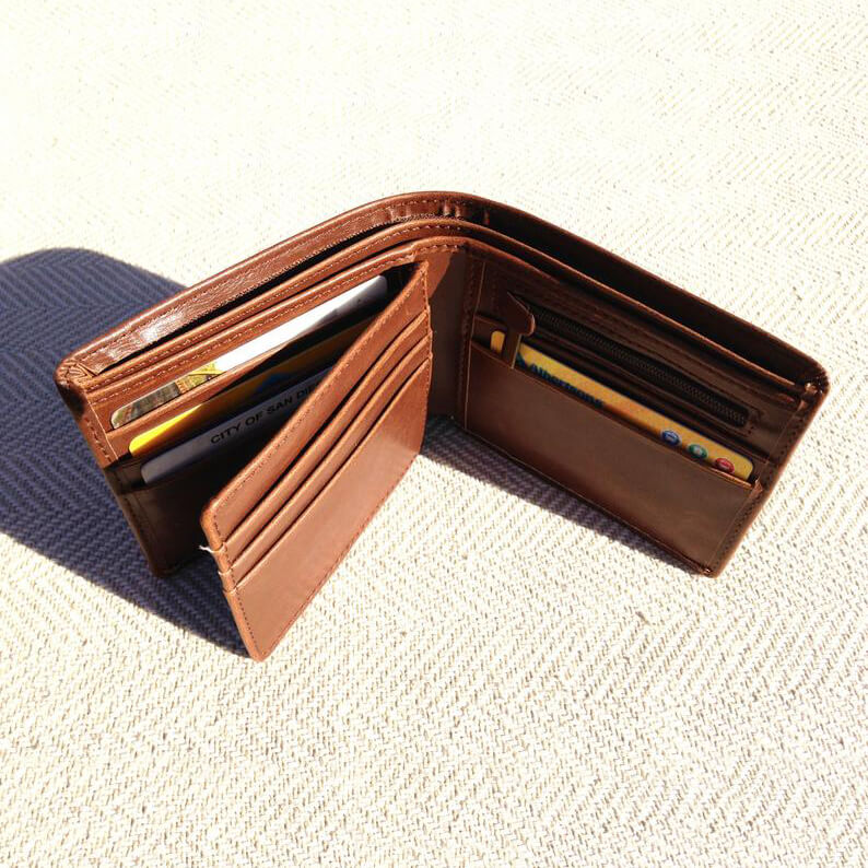 Customised Wallet  Leather wallet mens, Wallet men, Best gifts